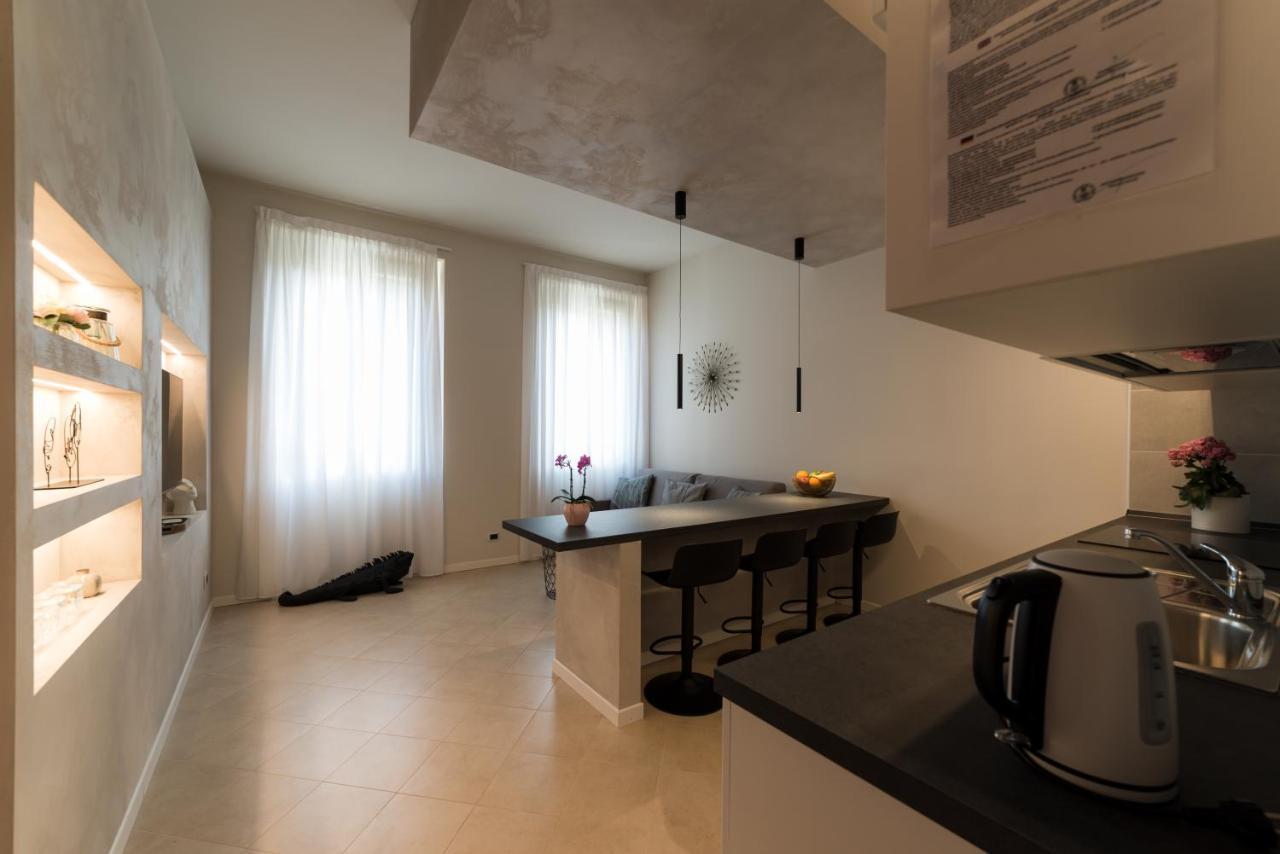 Dv Garda Suite Campione del Garda Buitenkant foto