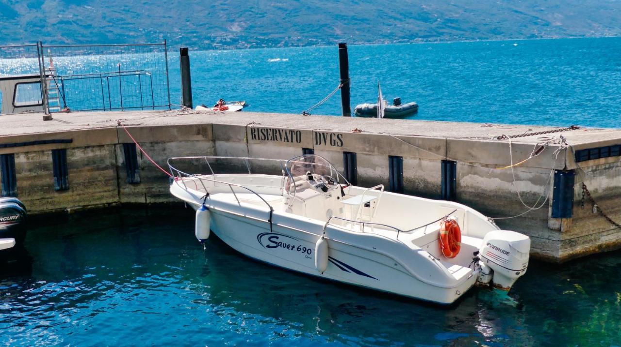 Dv Garda Suite Campione del Garda Buitenkant foto