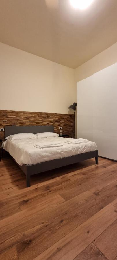 Dv Garda Suite Campione del Garda Buitenkant foto