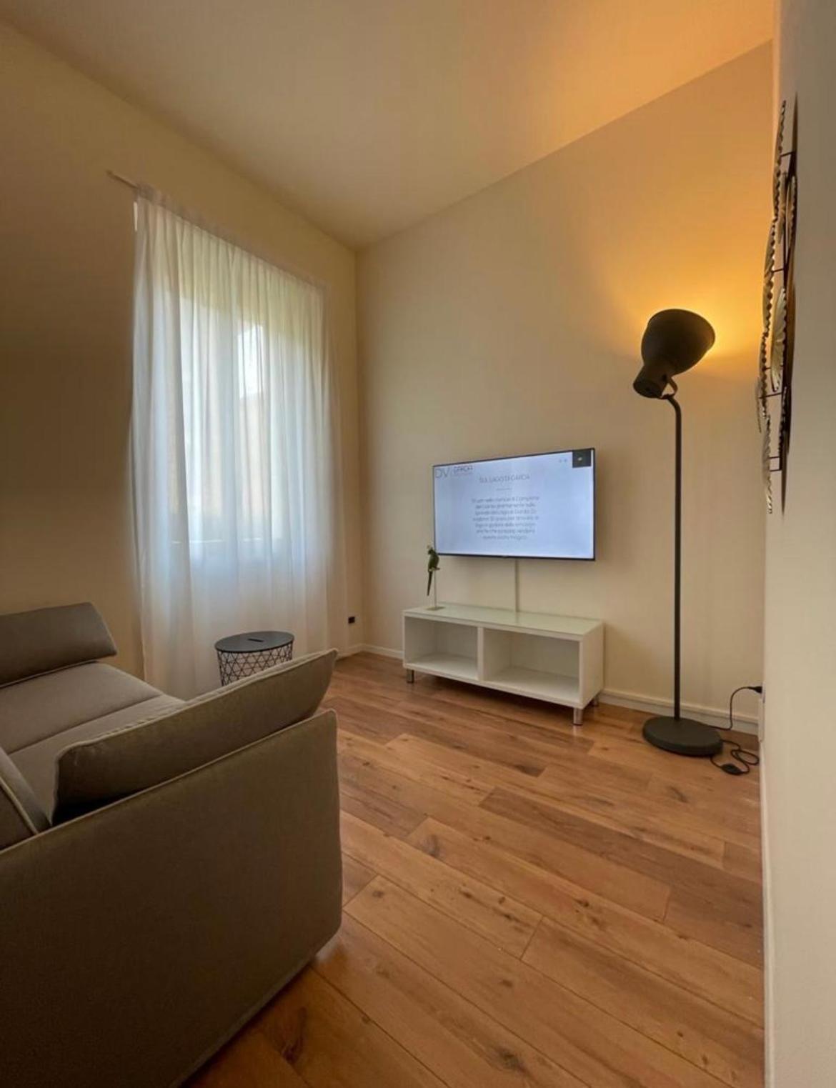 Dv Garda Suite Campione del Garda Buitenkant foto